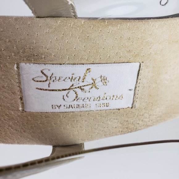 Clear Vinyl Pageant Prom Peep Toe 4.5” Heels 9.5M - Picture 11 of 11